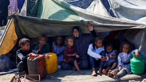 Devastating Crisis in northern Gaza as Military Forces Advance